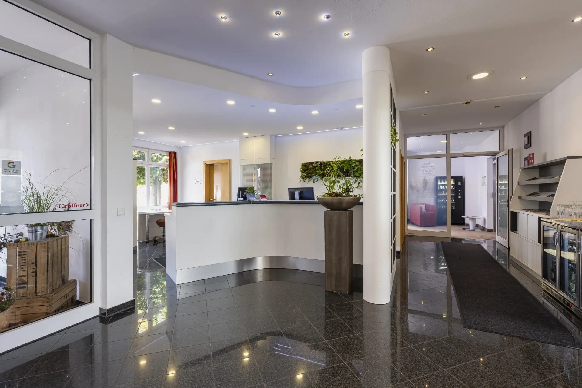 Reception at Hotel Günter Lenting – 24h for you